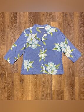 Liz Claiborne Blue Floral Button Front Top